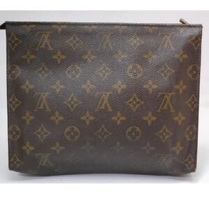 Louis Vuitton Monogram Clutch/Toiletry Bag